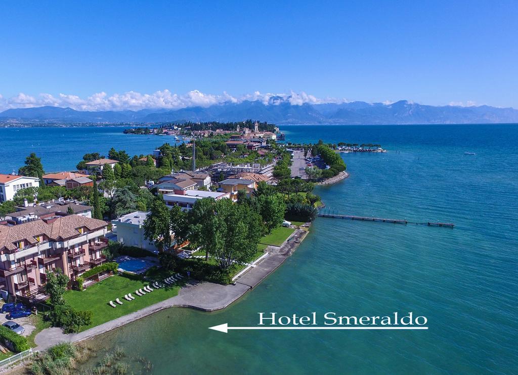 Hotel Smeraldo Sirmione Exterior photo